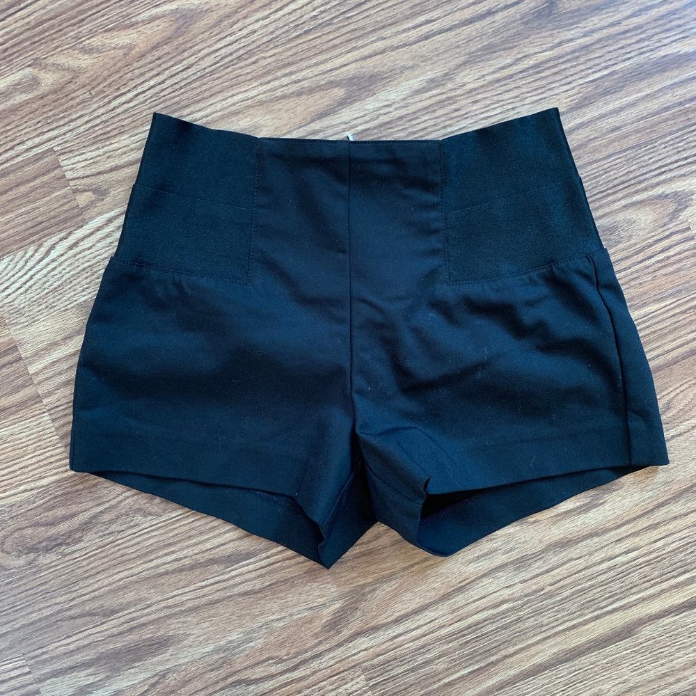 BLACK SHORTS